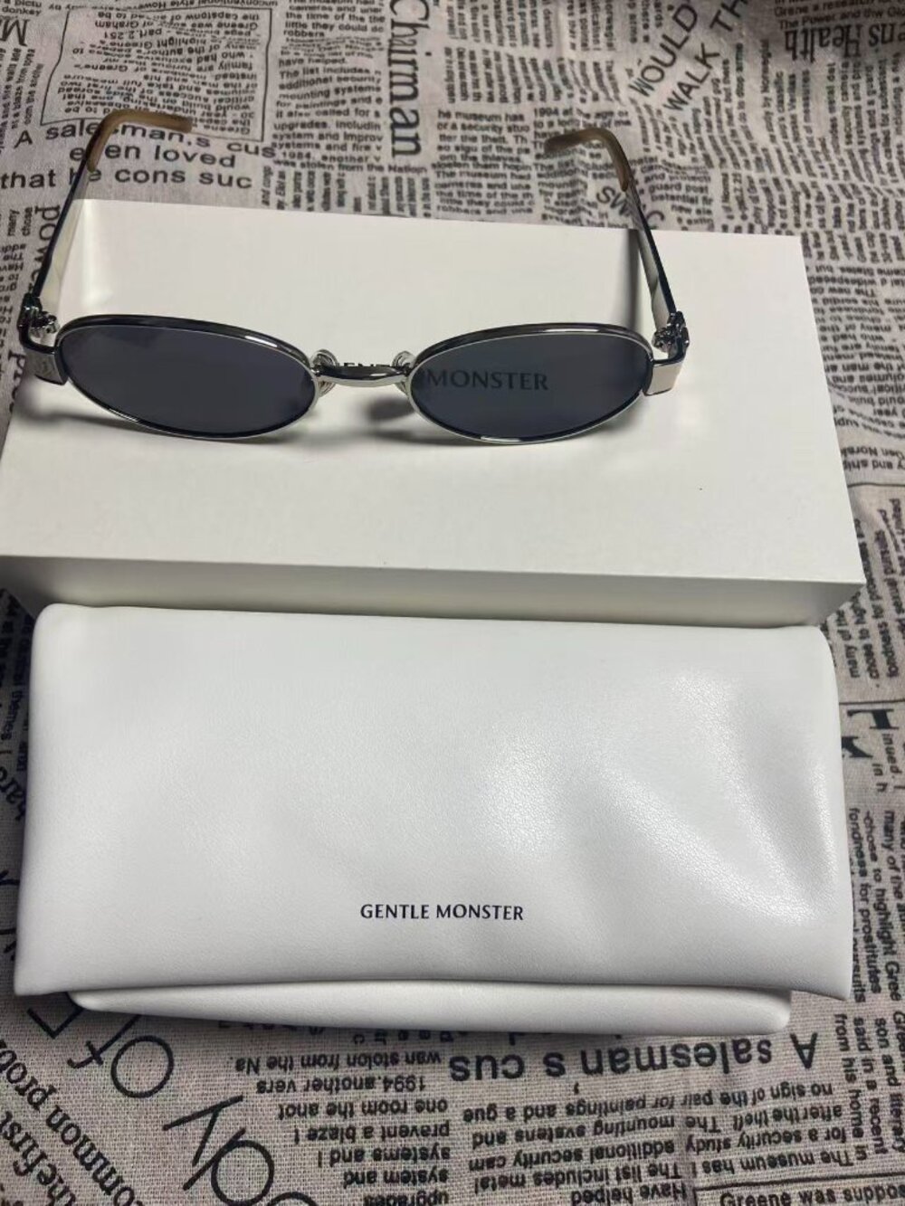 Gentle Monster Oval Slim Silver Frame Black Lens Sunglasses Y2K Unisex w/ Case